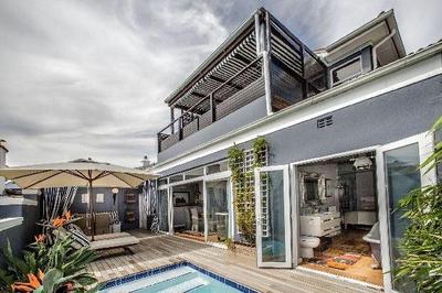 House For Sale in Sea Point, Cape Town