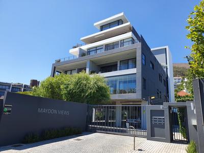 Apartment / Flat For Rent in Green Point, Cape Town