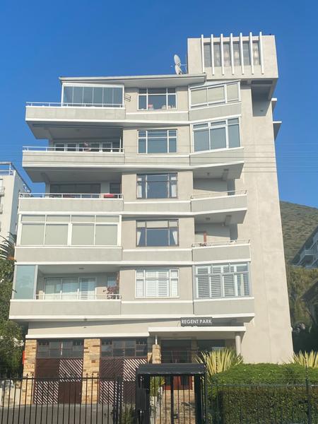 Apartment / Flat For Rent in Sea Point, Cape Town